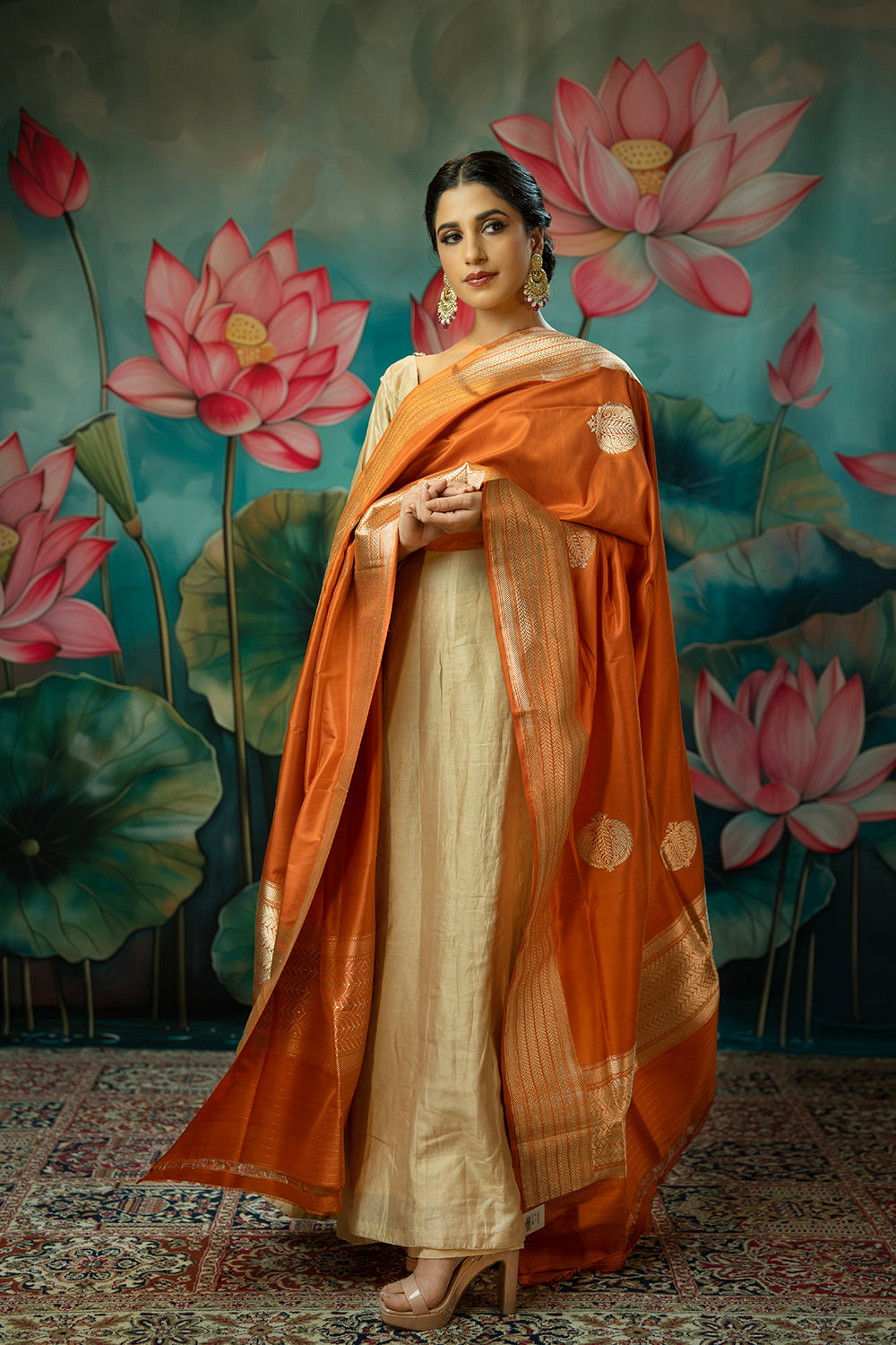 Handwoven orange anar boota silk dupatta