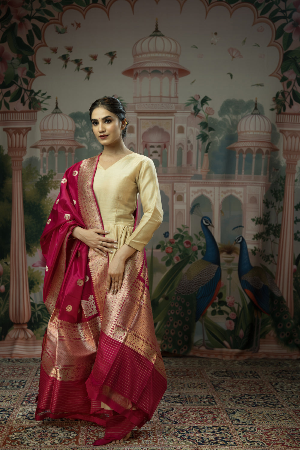 Handwoven pink silk dupatta