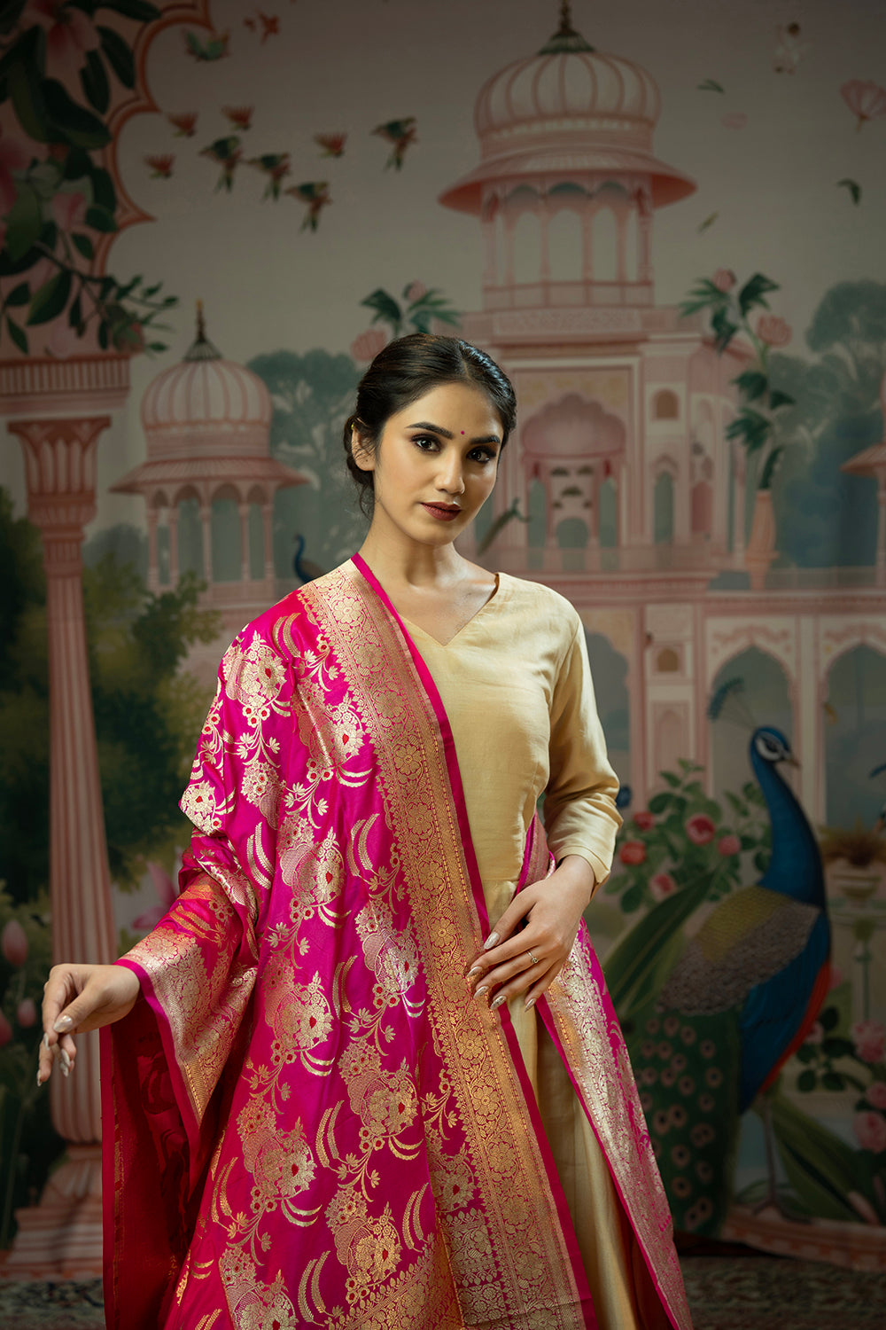 handwoven pink silk janngla dupatta