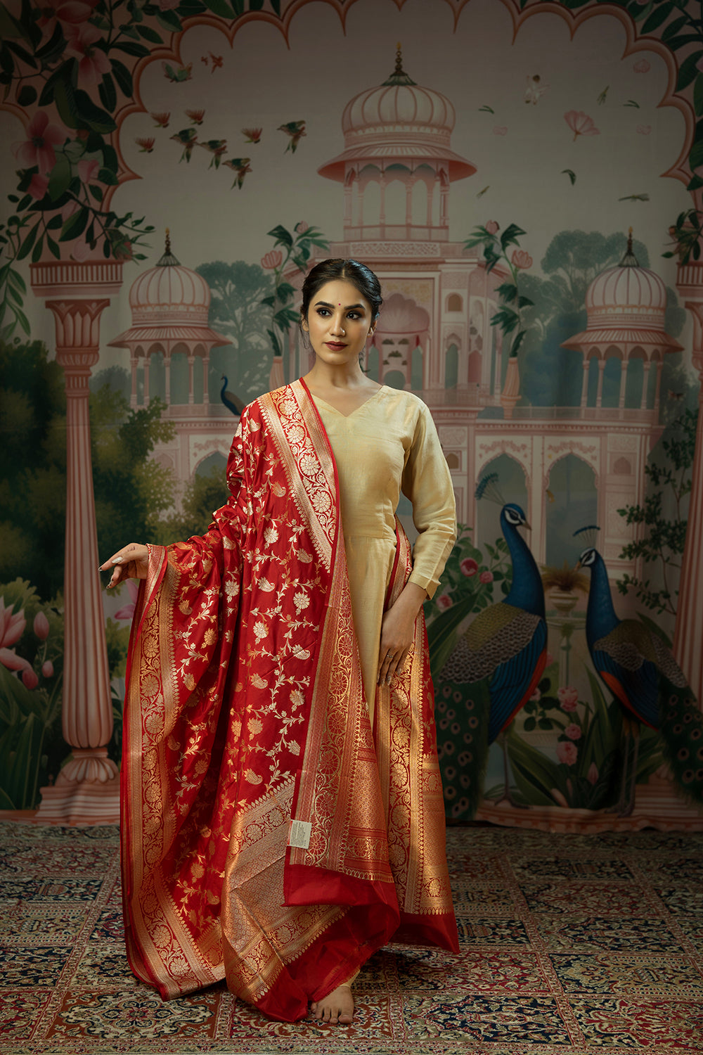 Handwoven red silk dupatta