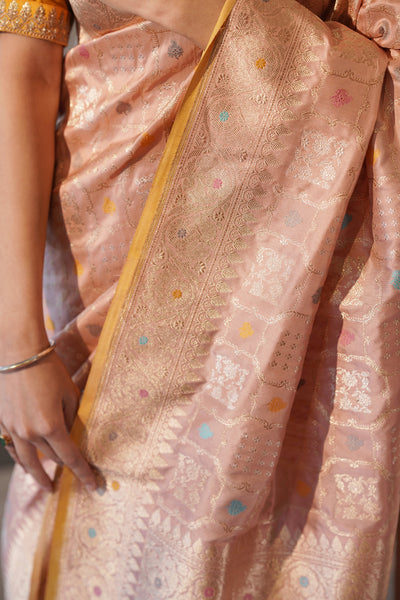 Handwoven 'chowkdi' silk saree