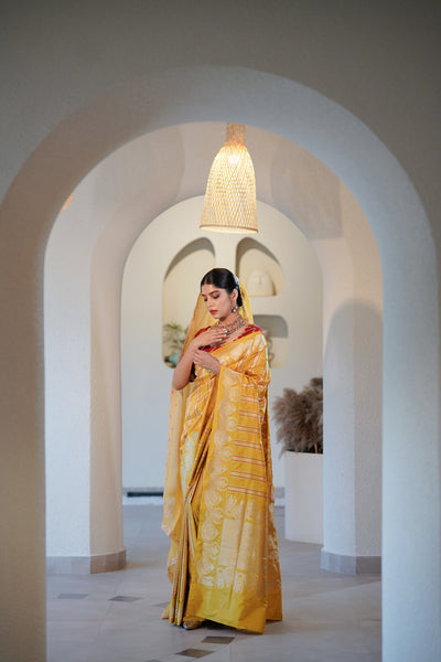 Handwoven 'sunehri' silk saree