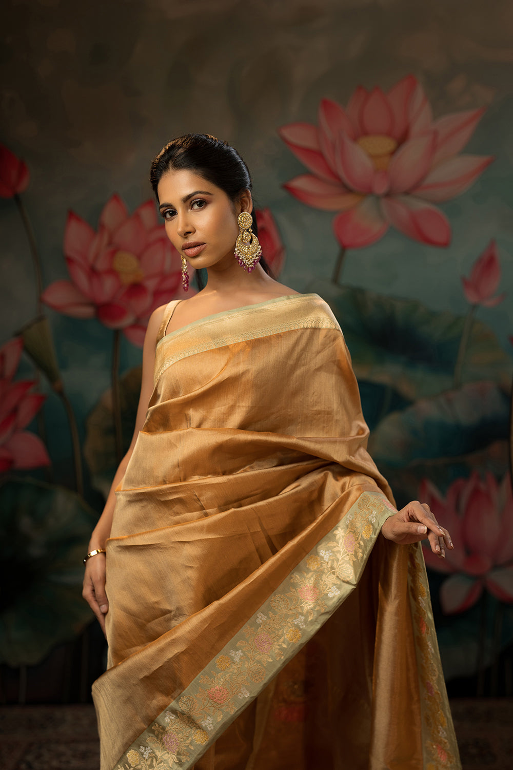 Antique Gold Handwoven Pure Tissue Twill Saree