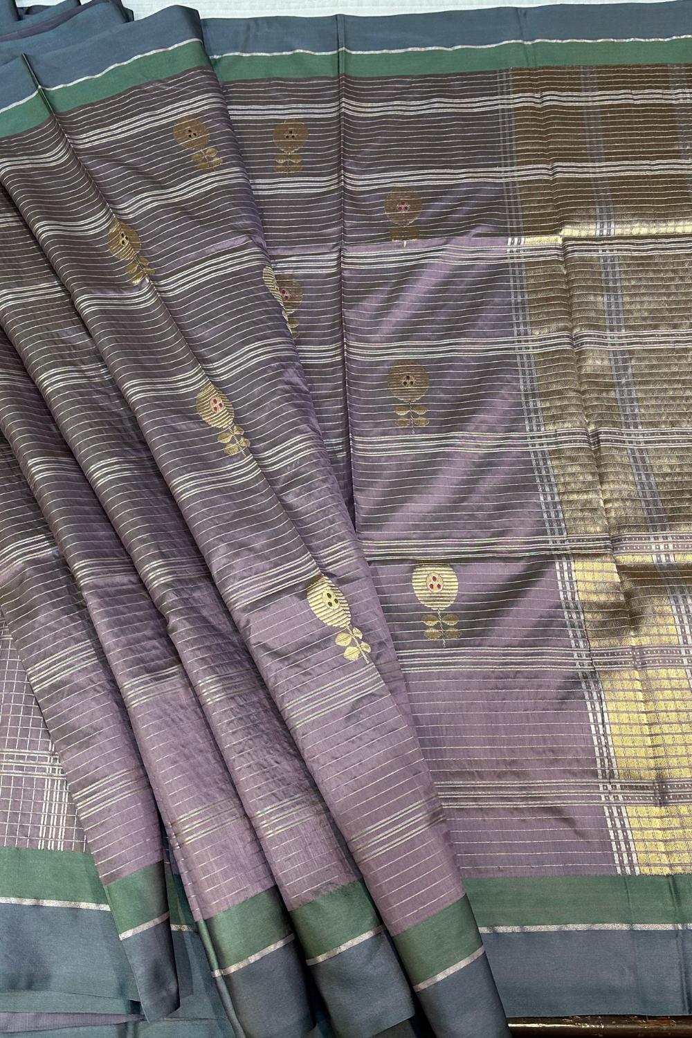 Handwoven lilac check pure silk saree