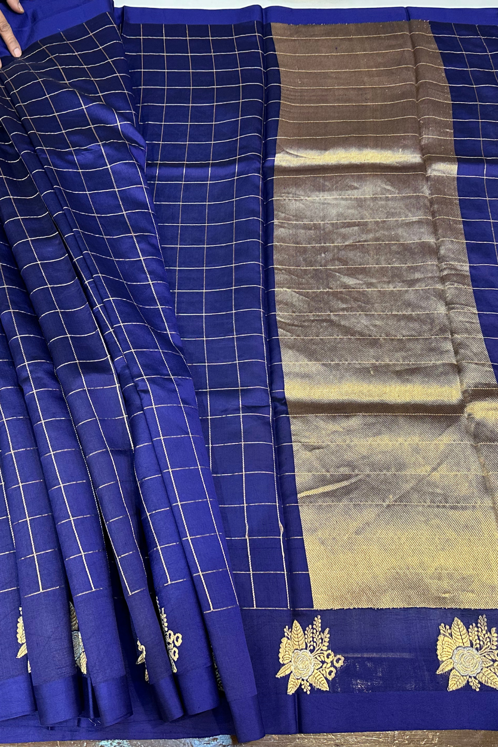 Handwoven blue check pure silk saree