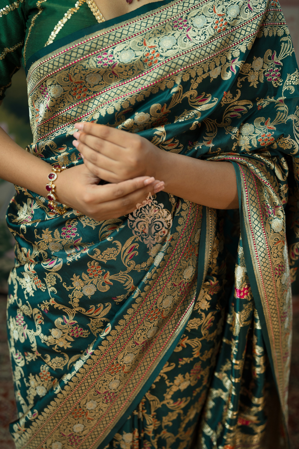 Handwoven vintage revival bottle green jangla saree