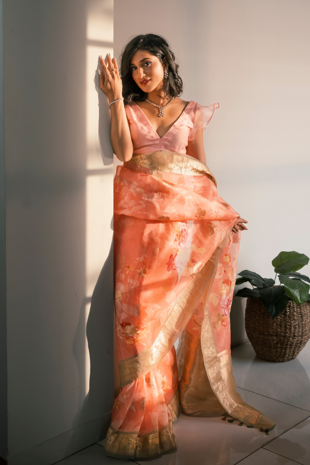 Handwoven 'pesca' organza saree