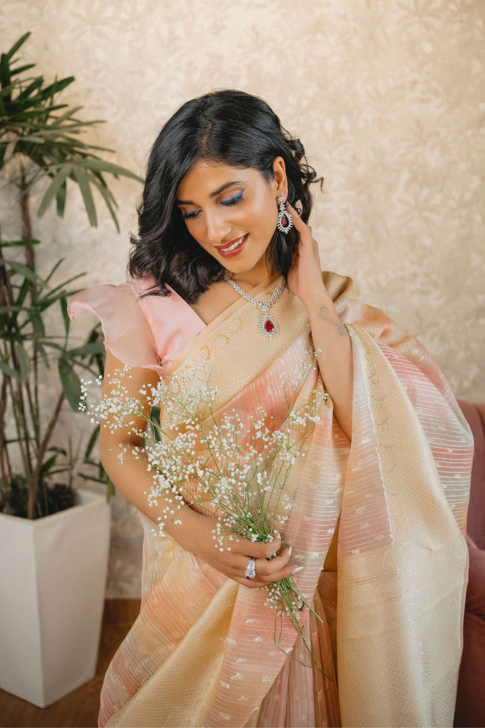 Handwoven 'rosa' organza saree