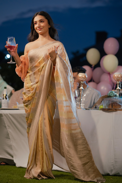 Handwoven 'sole' georgette saree