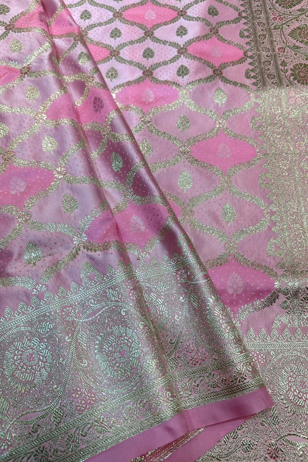 Woven pink satin tanchoi saree