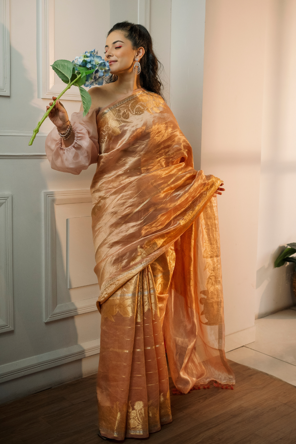 Pre-order: handwoven 'alba' tissue saree