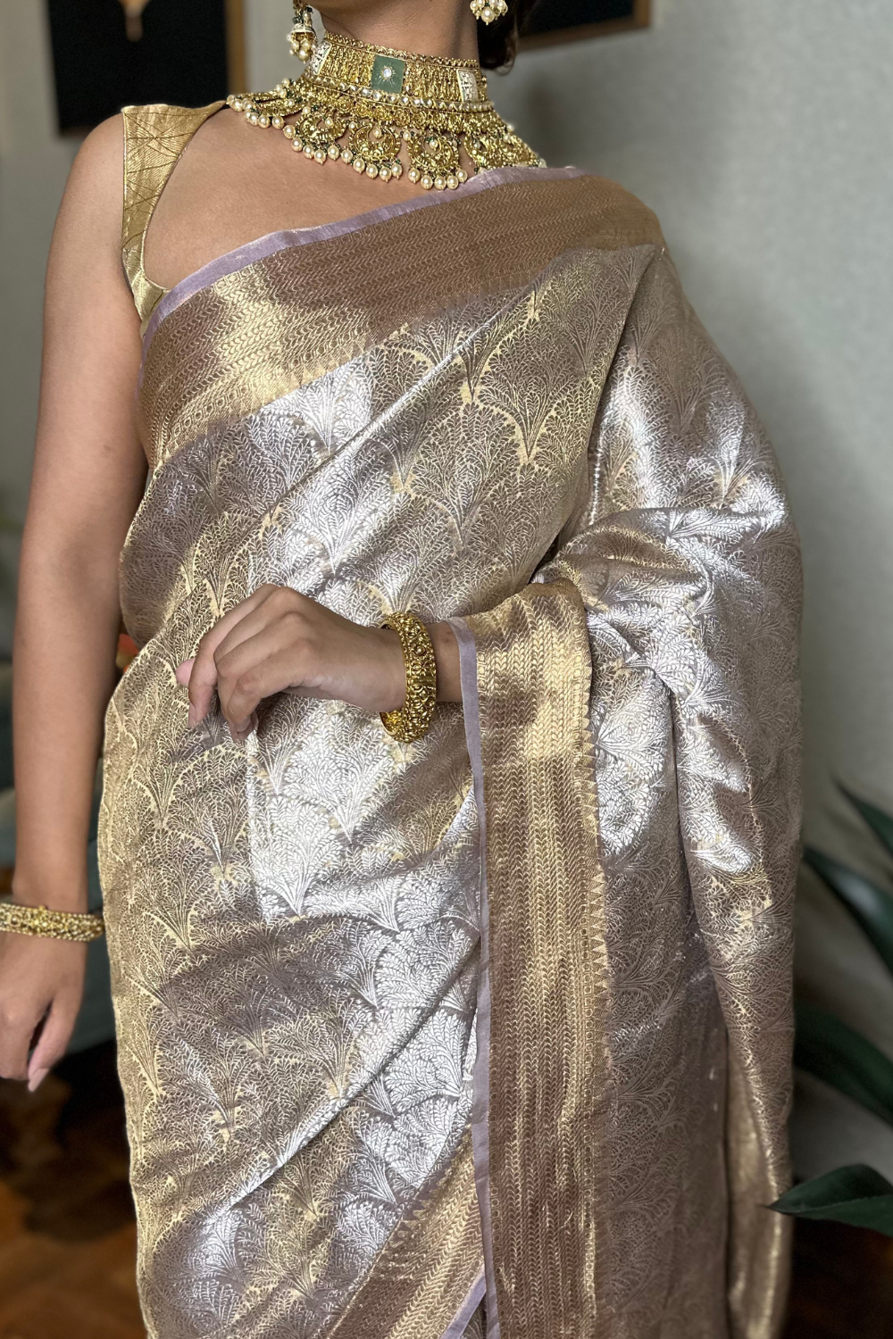 Handwoven Lavender Pure Tissue Brocade Saree