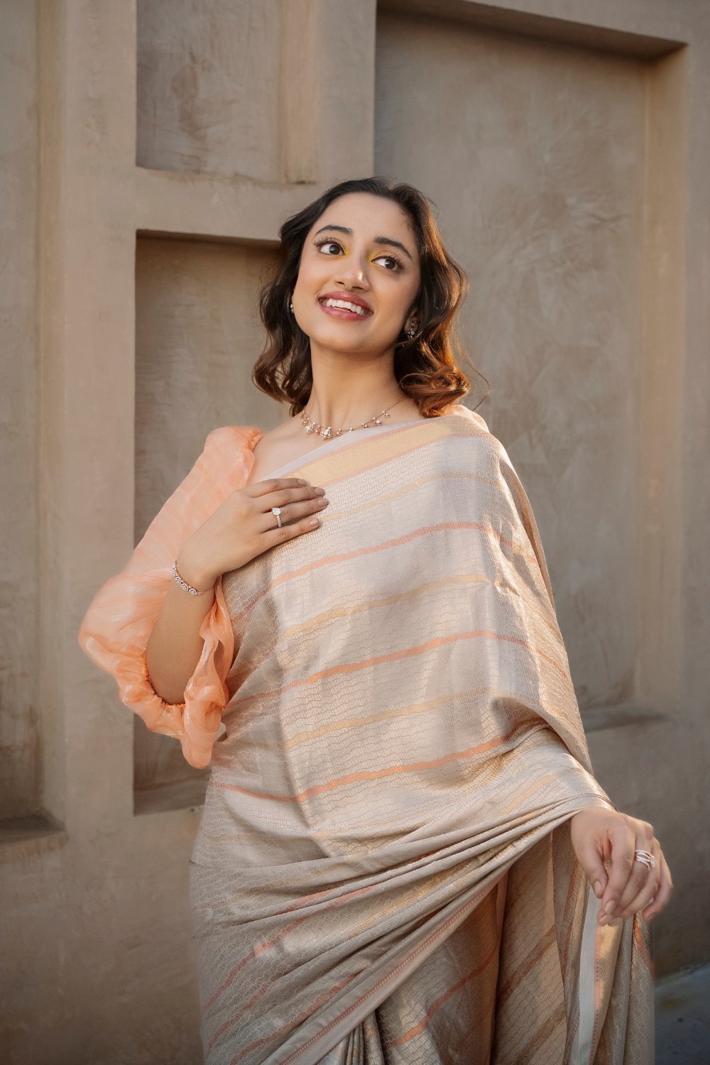 Handwoven 'luna' tissue saree