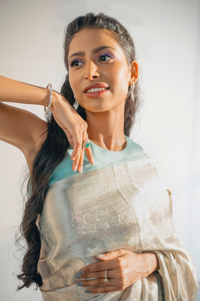 Pre-order: Handwoven 'stellare' tissue saree