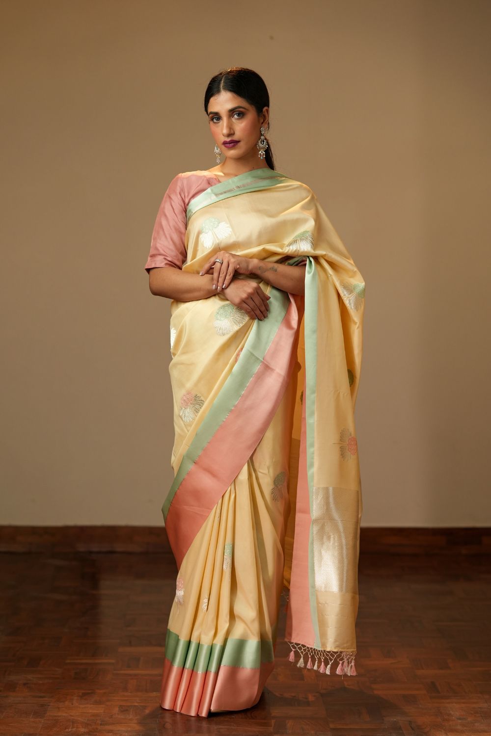 HANDWOVEN CREAM CONTEMPORARY SILK SAREE