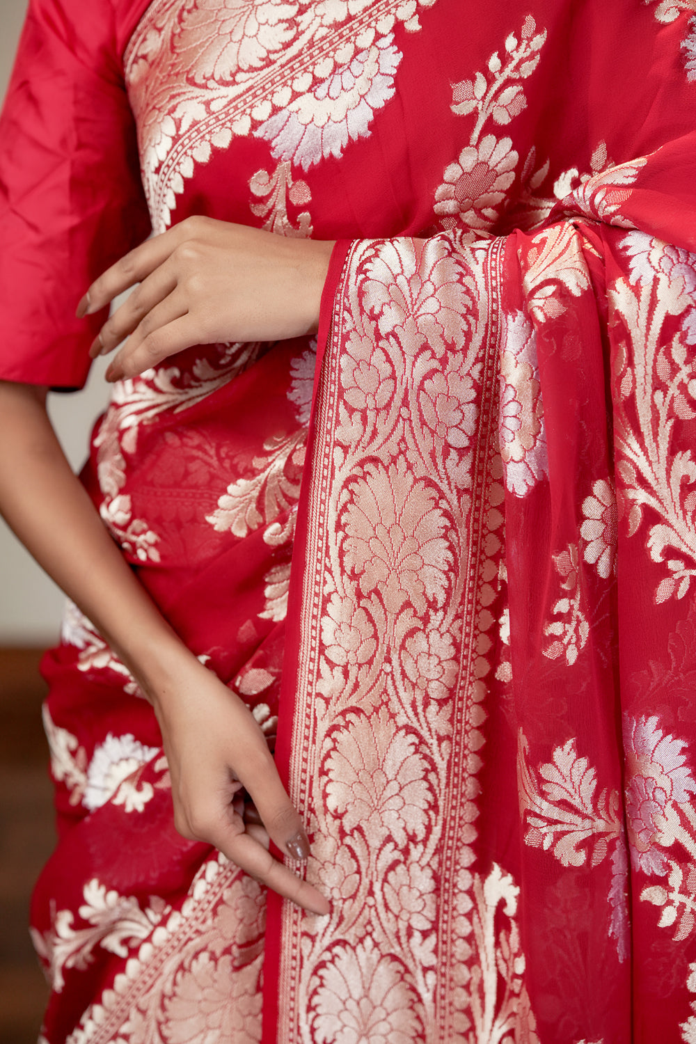 HANDWOVEN RED GEORGETTE SAREE