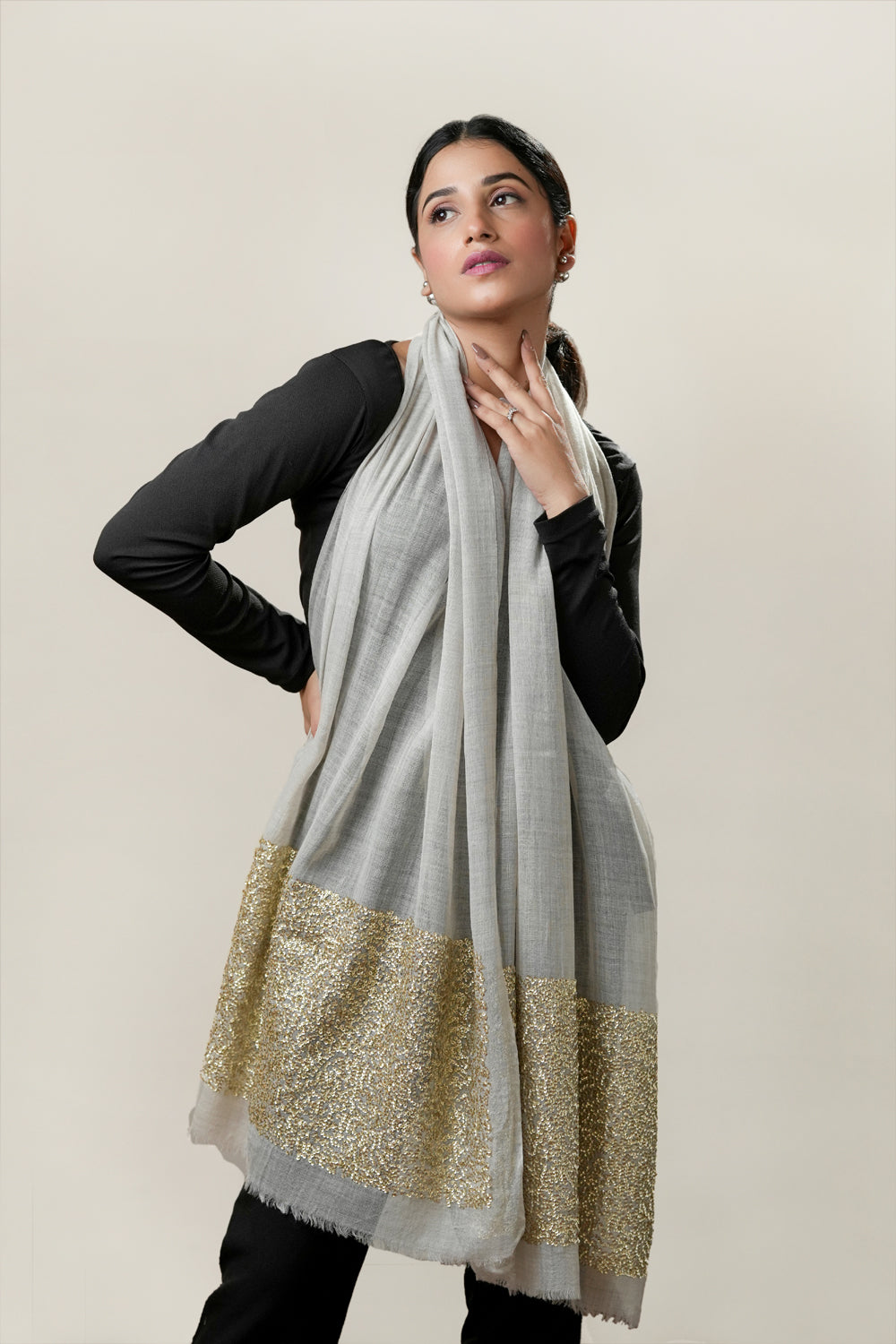 SILVER GOLD SEQUIN LINEN STOLE