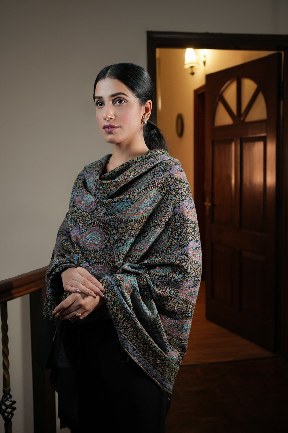 HANDWOVEN KASHMIRI EMBROIDERED PASHMINA SHAWL