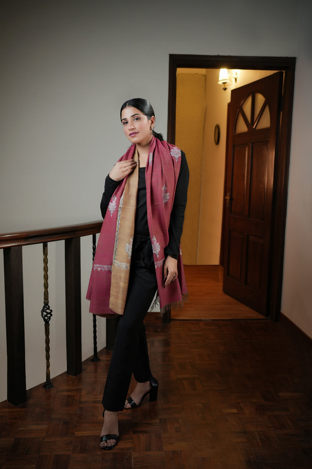 HANDWOVEN REVERSIBLE KASHMIRI EMBROIDERY PASHMINA SHAWL