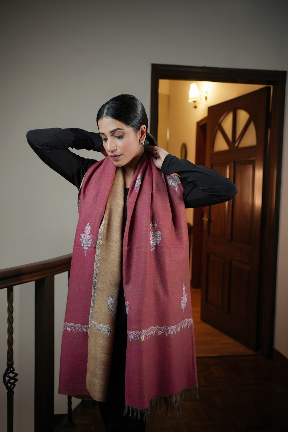 HANDWOVEN REVERSIBLE KASHMIRI EMBROIDERY PASHMINA SHAWL