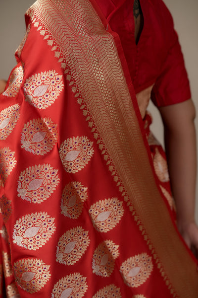 HANDWOVEN VINTAGE REVIVAL RED SILK SAREE