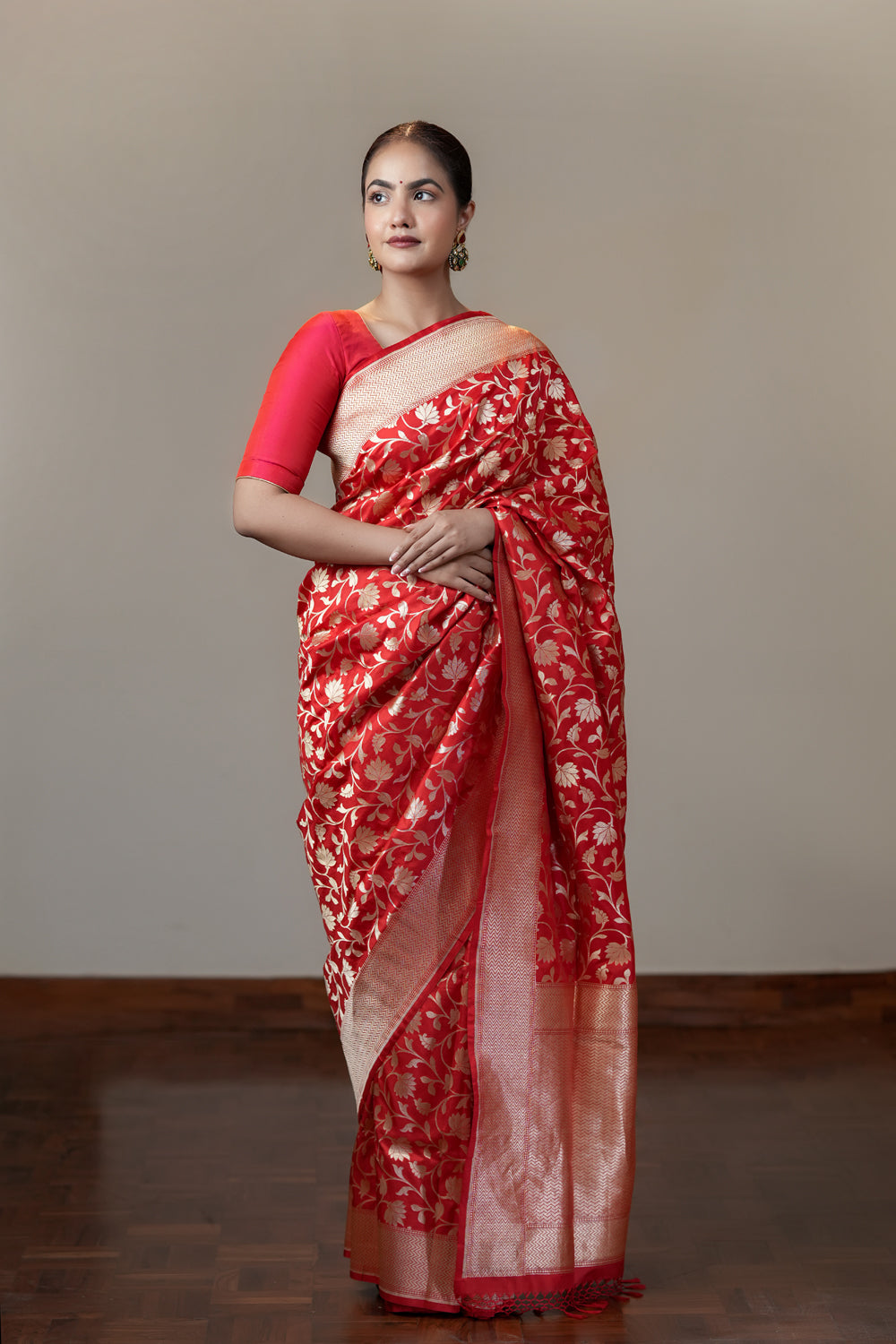 HANDWOVEN RED SILK JANGLA SAREE