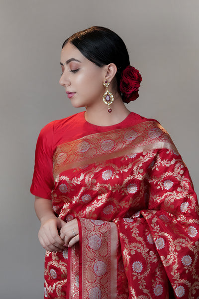 HANDWOVEN SINDOORI RED JANGLA SILK SAREE