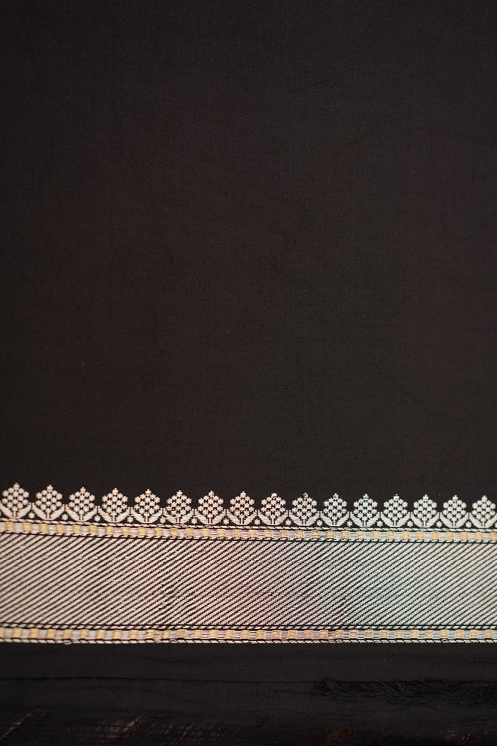 HANDWOVEN CONTEMPORARY BLACK SILK SAREE