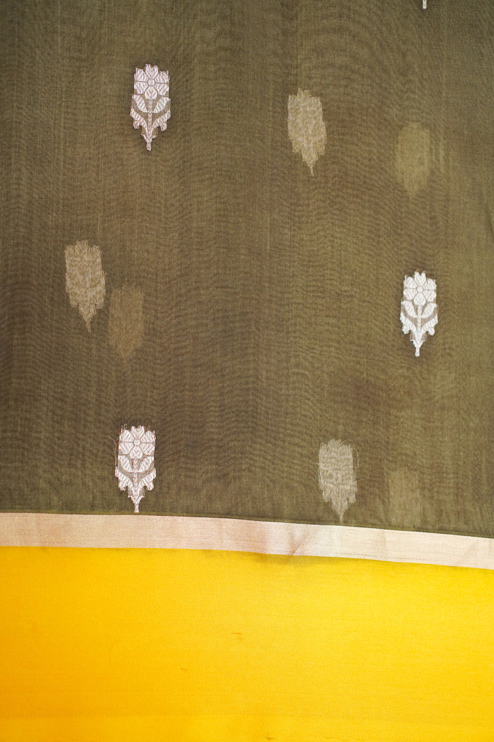 HANDWOVEN OLIVE ORGANZA SAREE