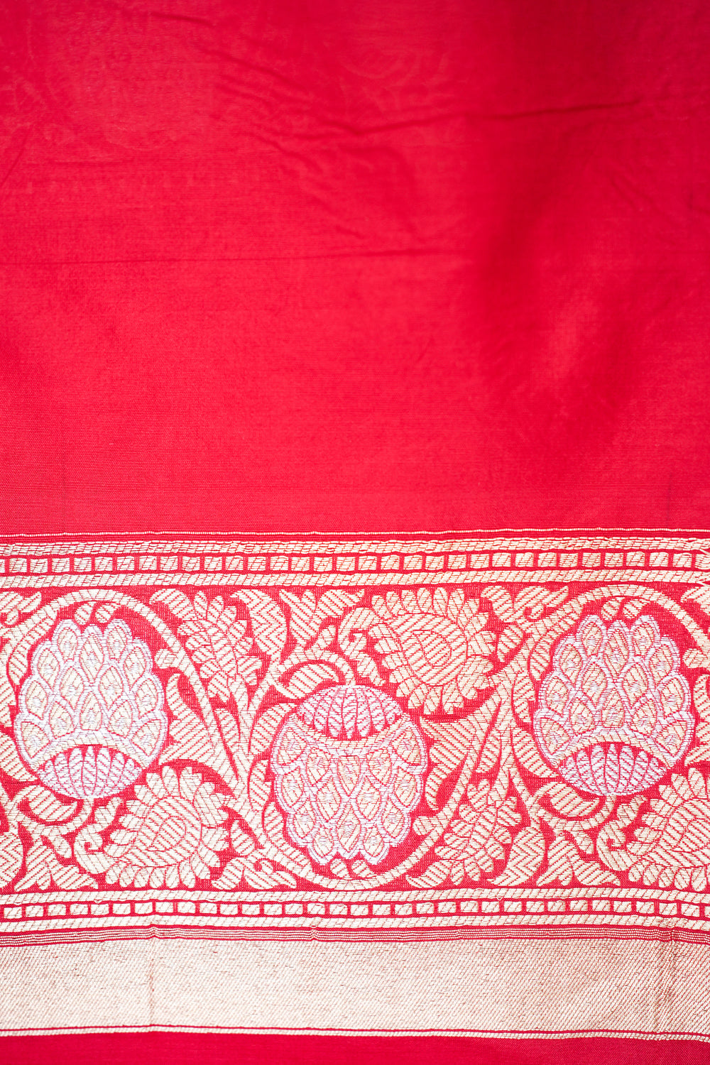 HANDWOVEN SINDOORI RED JANGLA SILK SAREE