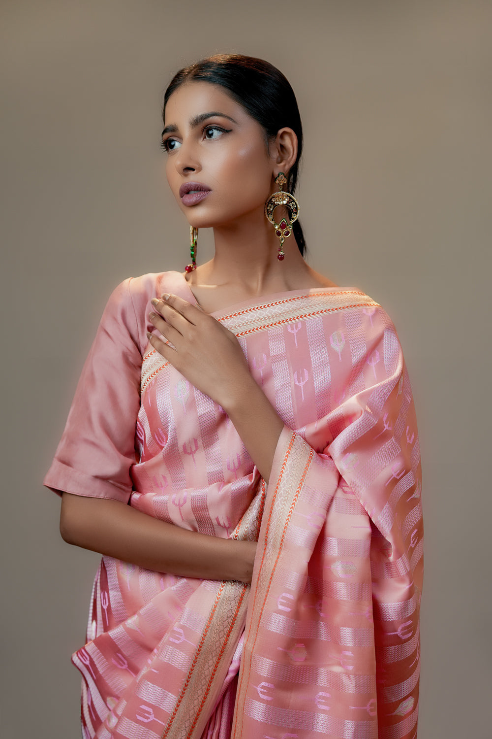 HANDWOVEN PINK CONTEMPORARY SATIN SILK SAREE