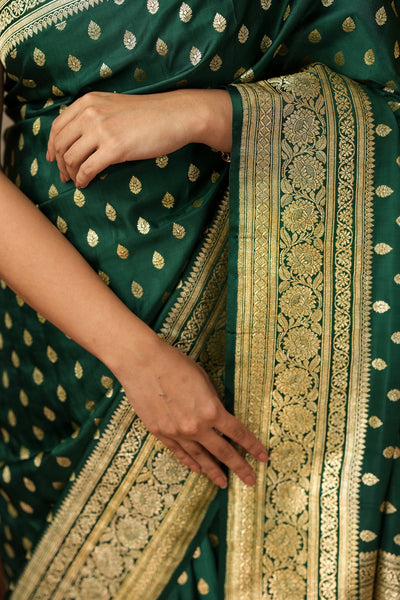 HANDWOVEN GREEN SATIN SILK SAREE