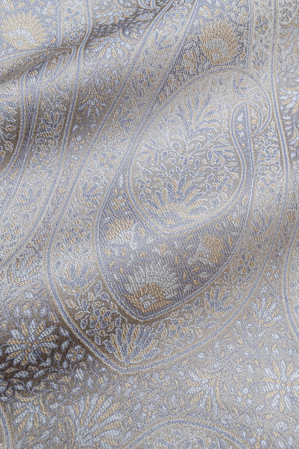 HANDWOVEN GREY JAMAVAR SILK FABRIC